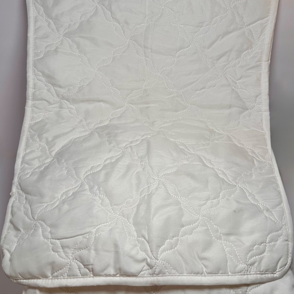 New Quilted Mattress Pad Cover + 2 Pillow Protectors  Queen - Picture 6 of 8